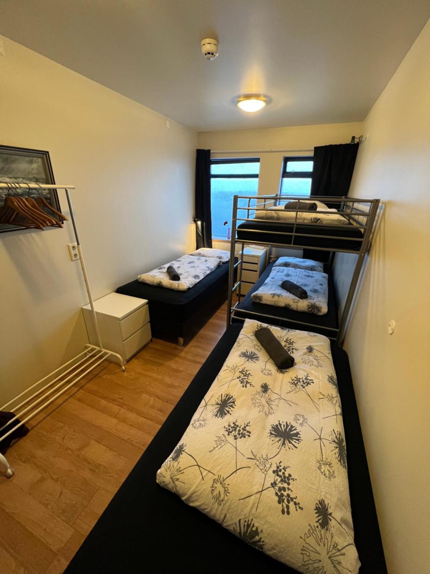 Art Hostel And Apartments Stokkseyri Esterno foto